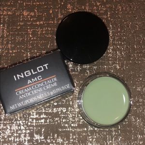 Concealer color correcting